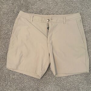 Men's Lululemon Golf Shorts size 34
